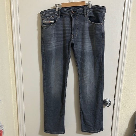 EUC Diesel Men’s Safado Gray Slim Straight Jeans